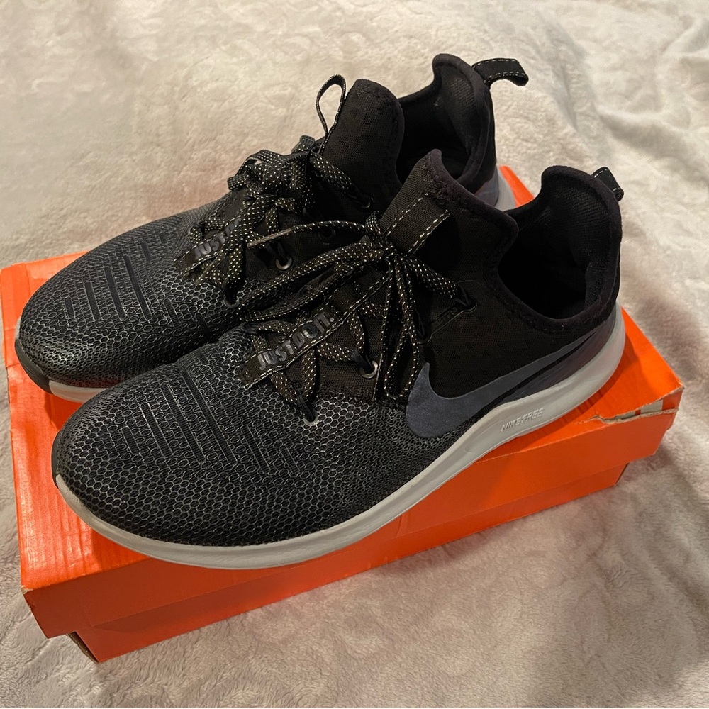 Women's Nike Free TR8 MTLC Black/MTLC Armory Navy Size 10.5